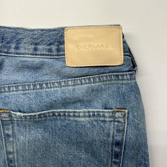 Everlane Woman’s High Rise Distressed Denim Mom Shorts Size 28 - Picture 6 of 10